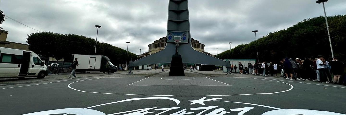 Sports and music combined - Hoop And Court hosted a street basketball tournament during Oki’s concert in Wrocław.