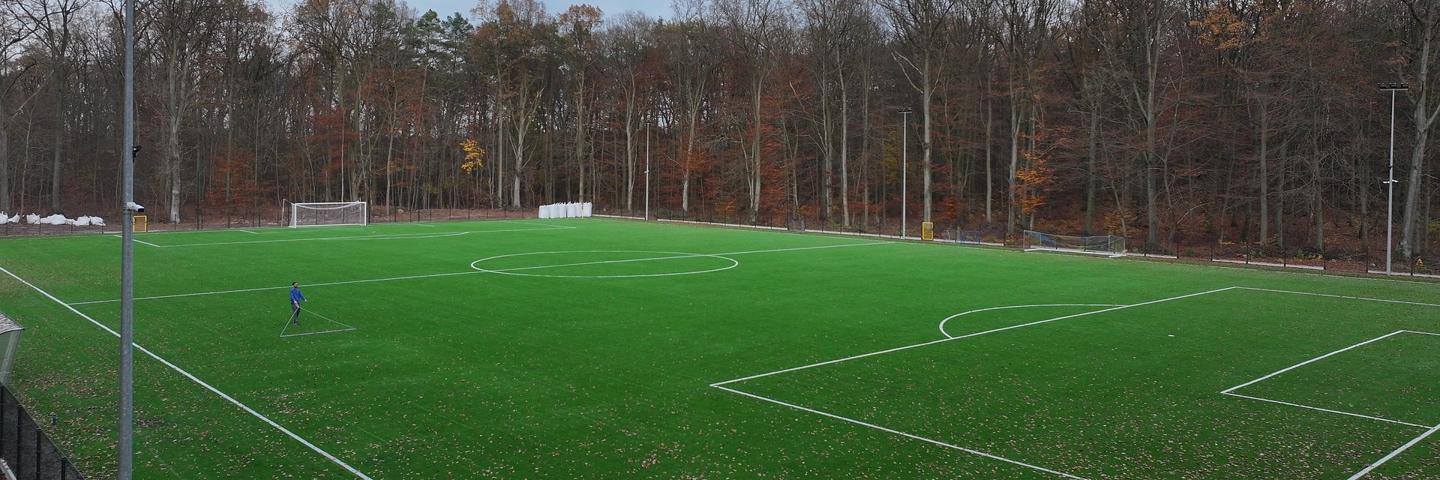 The pitch in Dębno has obtained the prestigious FIFA Quality Pro certification thanks to the use of modern woven turf